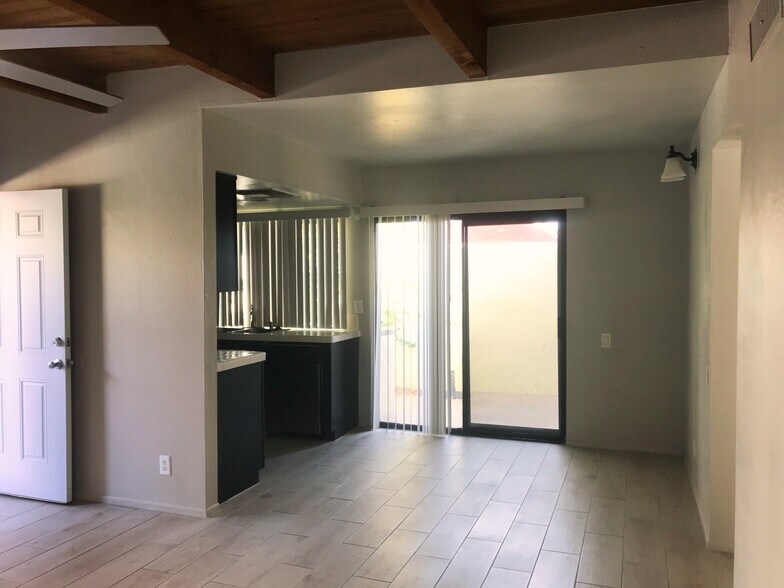 More Photos Of 525 S Thornhill Rd, Palm Springs Apartments For Sale