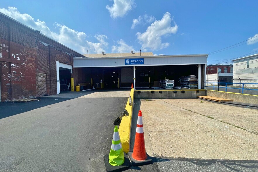 More Photos Of 1730 Commerce Dr, Bridgeport Manufacturing For Sale