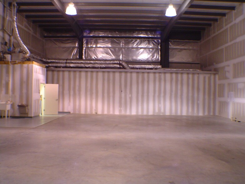 More Photos Of 617 Innovation Dr, Chesapeake Flex For Lease