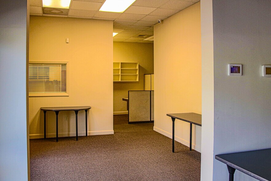 More Photos Of 1257 Sweeten Creek Rd, Asheville Office For Lease