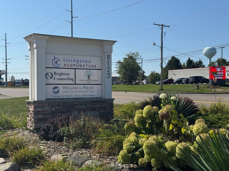 More Photos Of 8123 Grand River Rd, Brighton Medical For Lease
