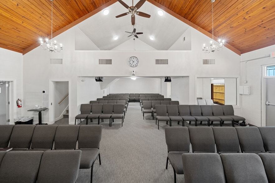 More Photos Of 219 Georgetown Rd, Raleigh Religious Facility For Sale