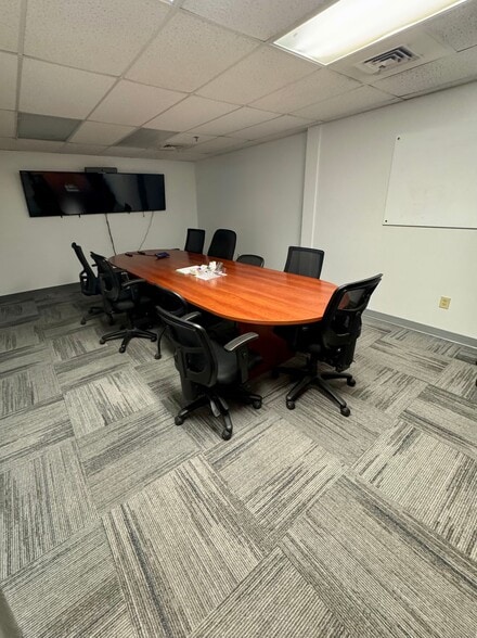 More Photos Of 12 Commerce Ave, West Lebanon Flex For Lease
