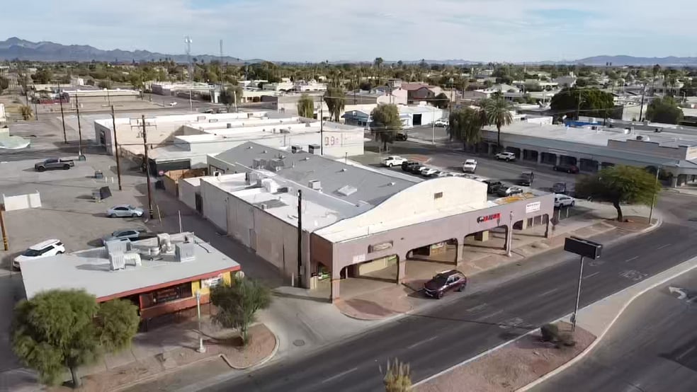 More Photos Of 213 W Hobsonway, Blythe Office Residential For Sale