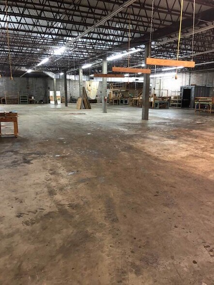 More Photos Of 100 & 601 Hickey, Yoakum Land For Sale