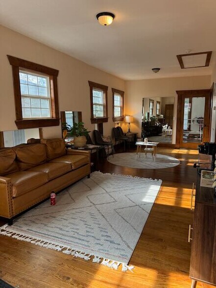 More Photos Of 1320 Dodds Ave, Chattanooga Restaurant For Lease