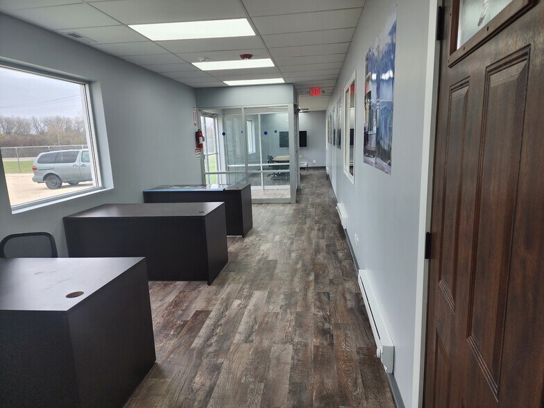 More Photos Of 1280-1330 Powis Rd, West Chicago Truck Terminal For Sale