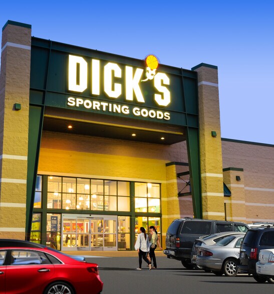 More Photos Of 5900 SW Huntoon St, Topeka Freestanding For Lease