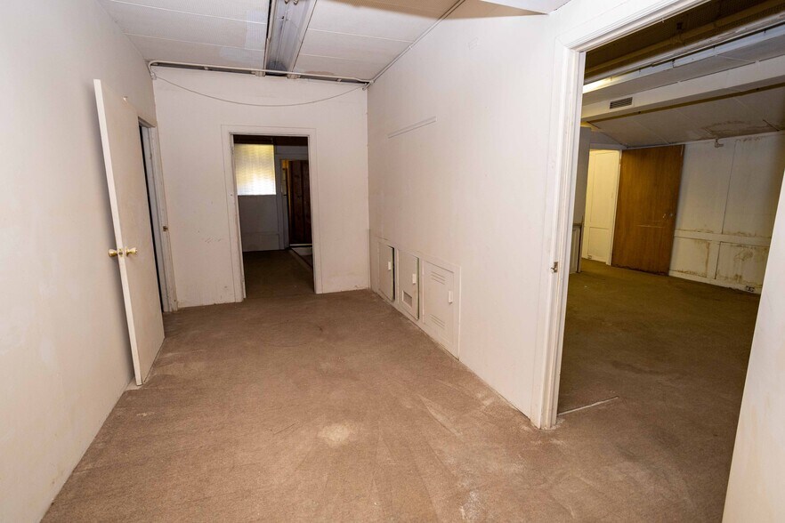 More Photos Of 10-24 W Mravlag Pl, Elizabeth Warehouse For Sale