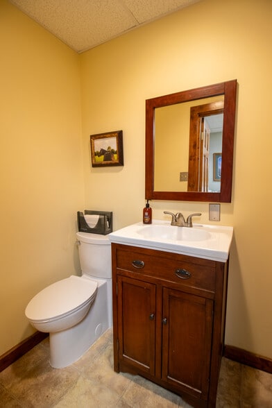 More Photos Of 149 Chesterfield St, Aiken Loft Creative Space For Sale