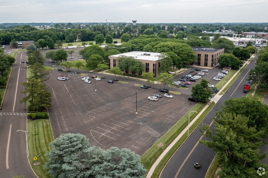 More Photos Of 4 Neshaminy Interplex, Trevose Office For Lease