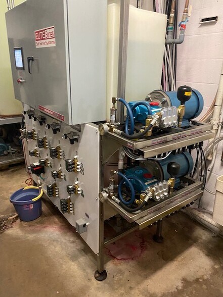 More Photos Of 1025 W 4th St, Monroe Carwash For Sale