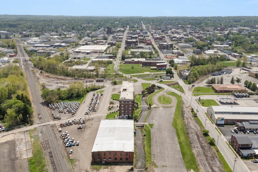 More Photos Of 380 N Main St, Mansfield Office Residential For Sale
