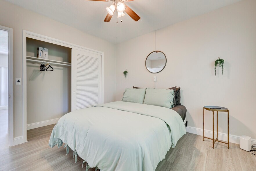 More Photos Of 741 Hibiscus Ave, Pompano Beach Apartments For Sale