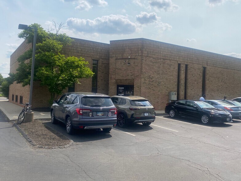 More Photos Of 5180 E Main St, Columbus Medical For Lease