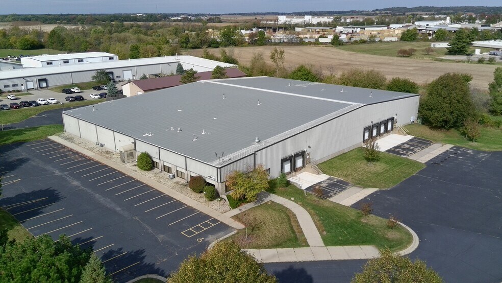 More Photos Of 1205-1227 Barberry Dr, Janesville Manufacturing For Lease