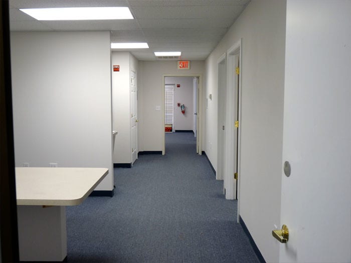 More Photos Of 1550-1582 Global Ct, Sarasota Light Manufacturing For Sale