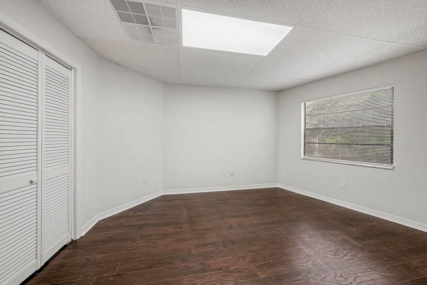More Photos Of 4427-4439 Gunn Hwy, Tampa General Retail For Lease