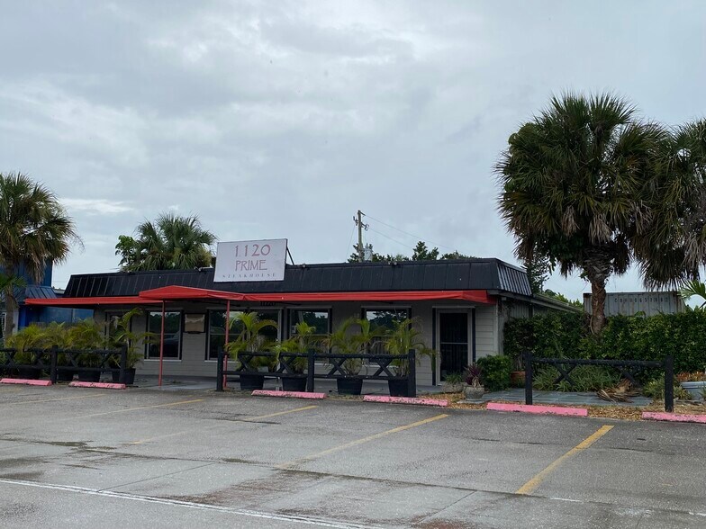Primary Photo Of 11220 SE Federal Hwy, Hobe Sound Restaurant For Lease