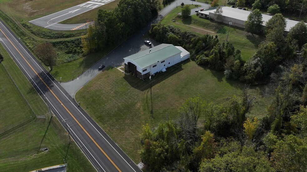 More Photos Of 30 Lambert Rd, Blairstown Light Manufacturing For Sale