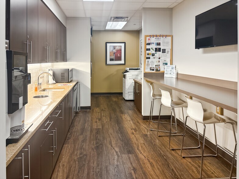 More Photos Of 10233 S Parker Rd, Parker Coworking Space