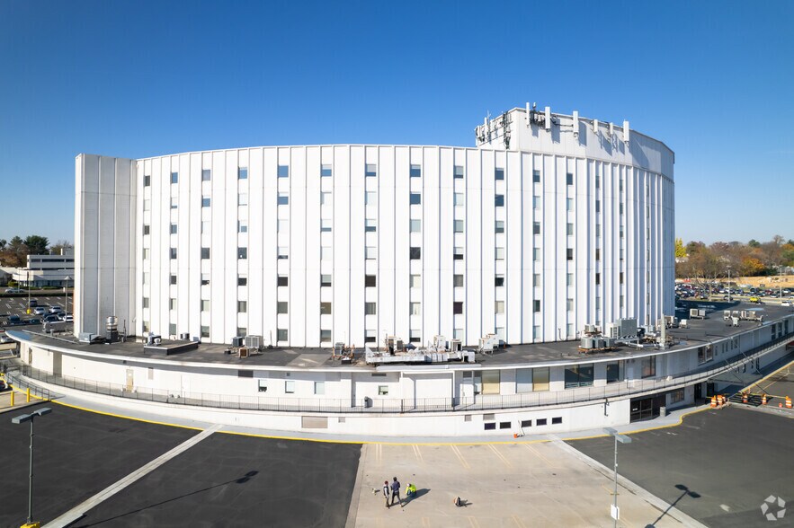 More Photos Of 261 Old York Rd, Jenkintown Medical For Lease