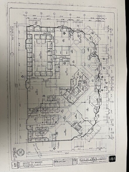 More Photos Of 607 E Golf Rd, Schaumburg Freestanding For Sale