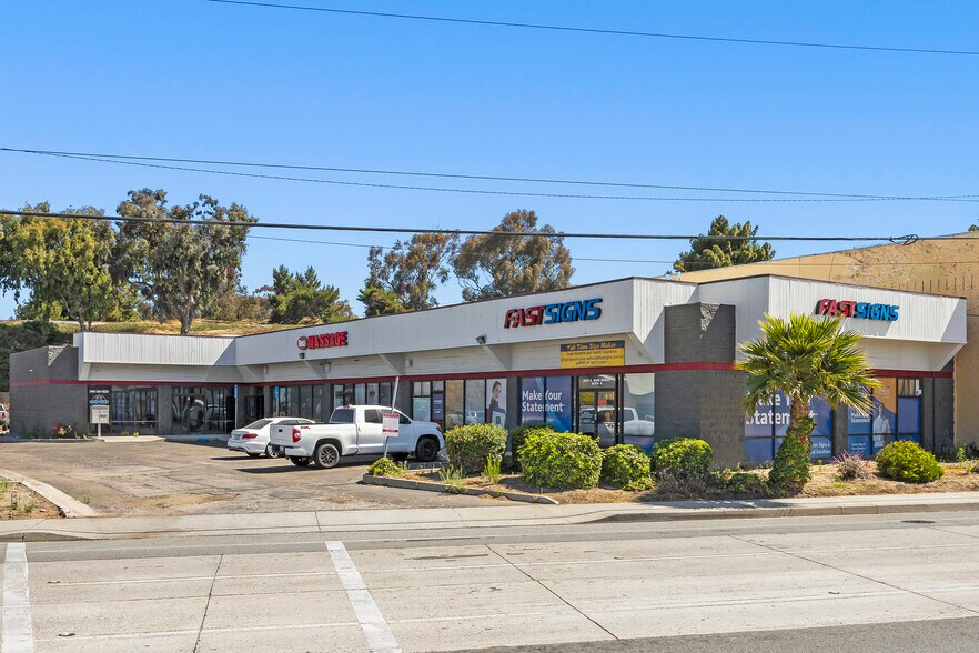 More Photos Of 3959 E Main St, Ventura Storefront For Lease