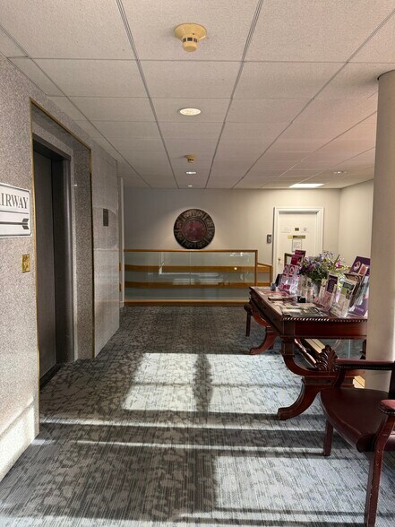 More Photos Of 76 Summer St, Fitchburg Office For Sale