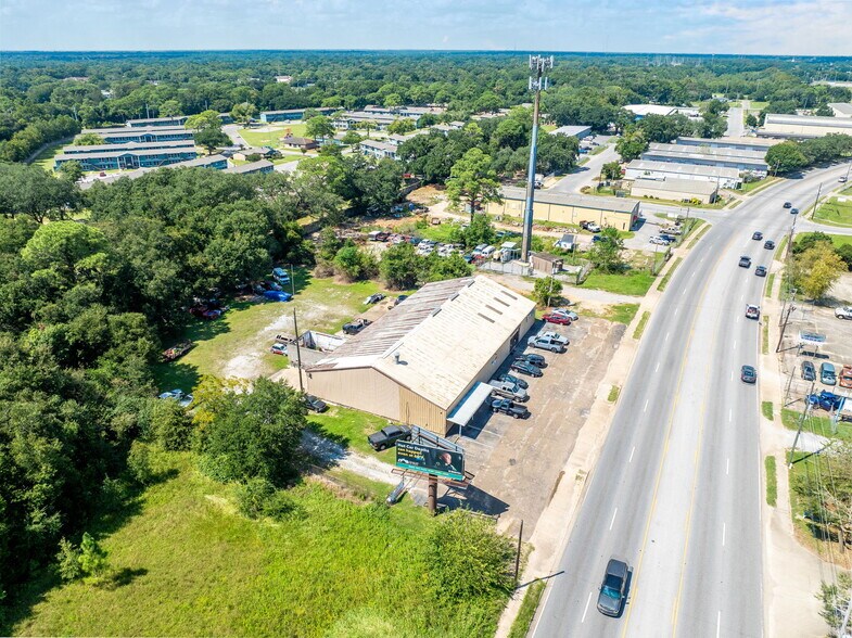 More Photos Of 4001 W St, Pensacola Distribution For Lease