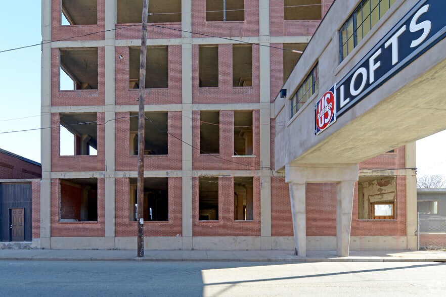 More Photos Of 12 Eagle St, Providence Apartments For Lease