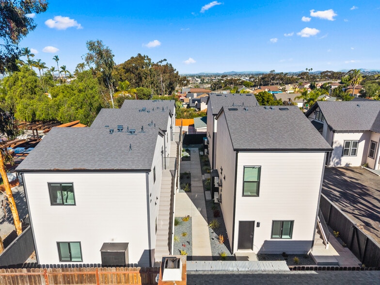 More Photos Of 832 Desty St, San Diego Apartments For Sale