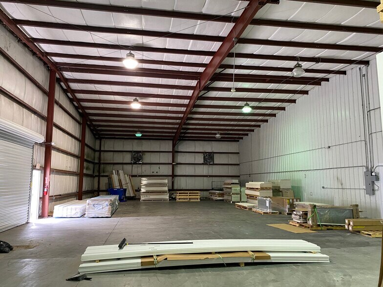 More Photos Of 11548 Pyramid Dr, Odessa Industrial For Sale