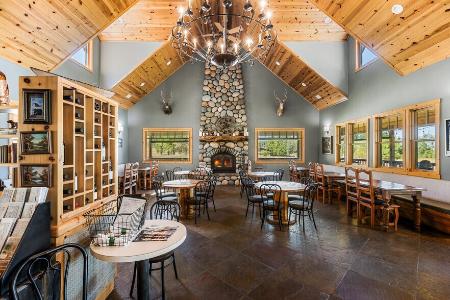 More Photos Of 985 Whitehawk Dr, Clio Hotel For Sale