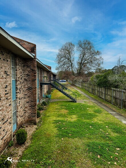 More Photos Of 317 Guilbeau Rd, Lafayette Apartments For Sale