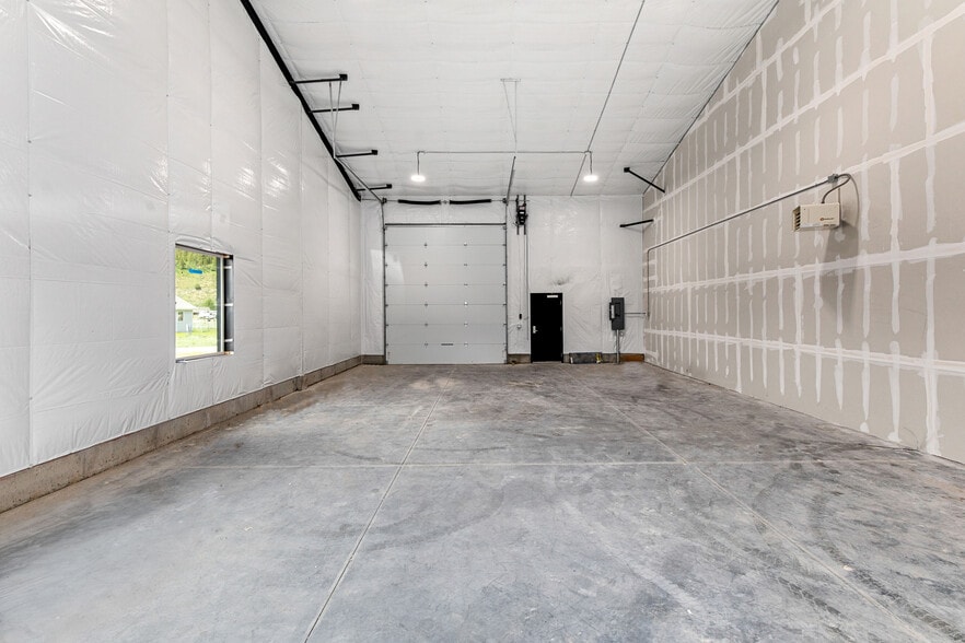 More Photos Of 856 Elkhorn Drive Lot #1 of Alpine Business park, Alpine Warehouse For Sale
