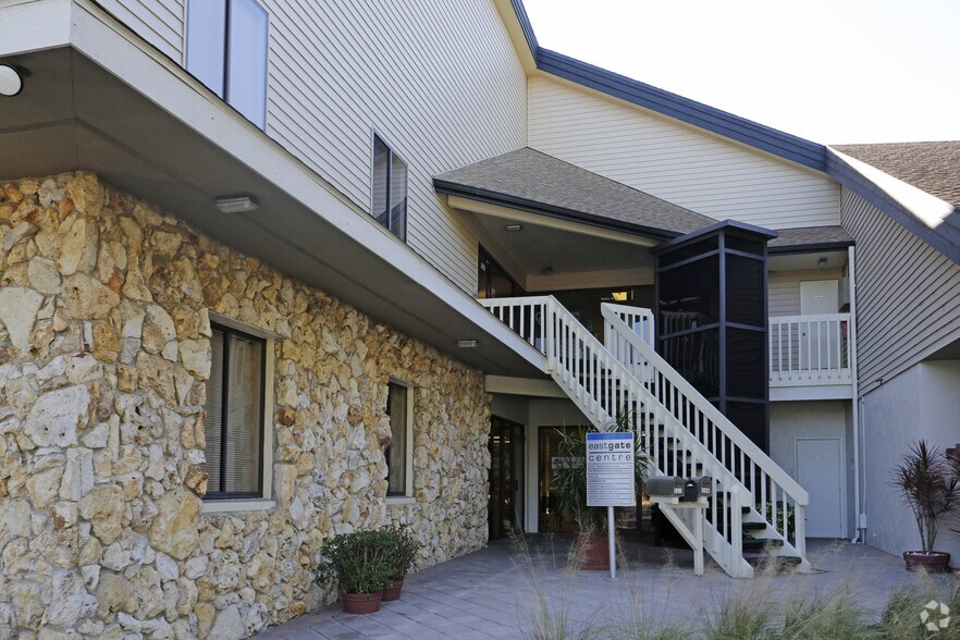 More Photos Of 5500 Bee Ridge Rd, Sarasota Office For Sale