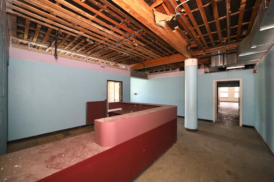 More Photos Of 970 E Humbolt St, Fort Worth Medical For Sale