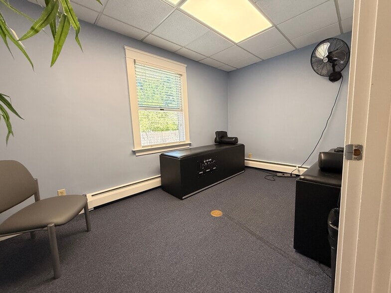 More Photos Of 2797 Post Rd, Warwick Office For Sale