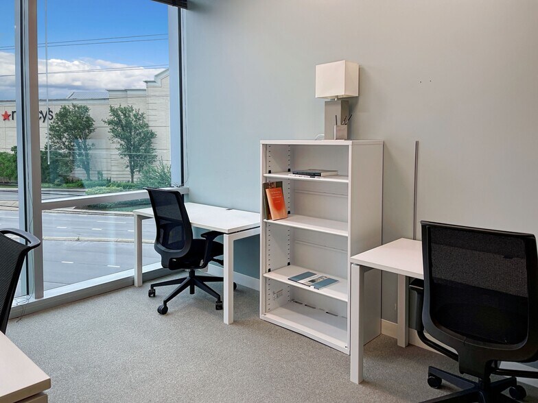 More Photos Of 4509 Creedmoor Rd, Raleigh Coworking Space