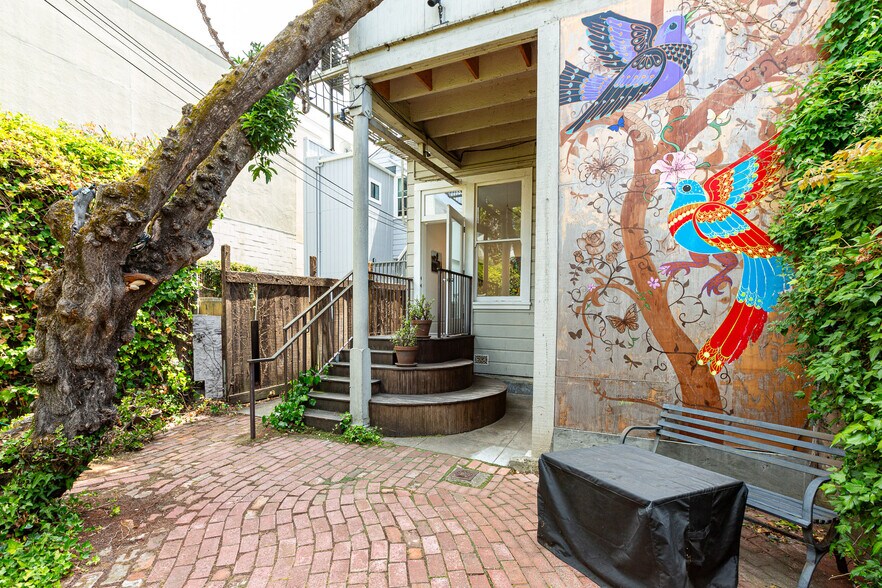 More Photos Of 3318-3320 22nd St, San Francisco Apartments For Lease