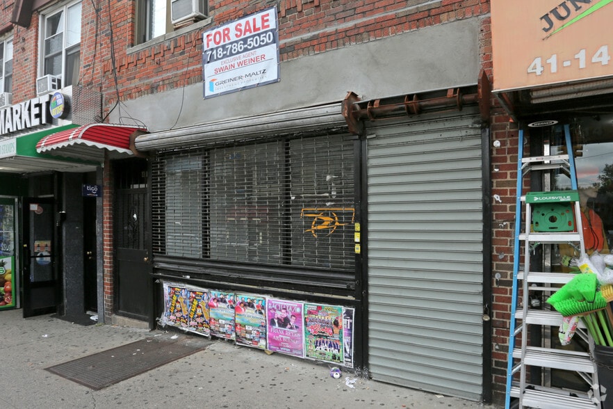 More Photos Of 4116 Junction Blvd, Flushing Storefront Retail Residential For Lease