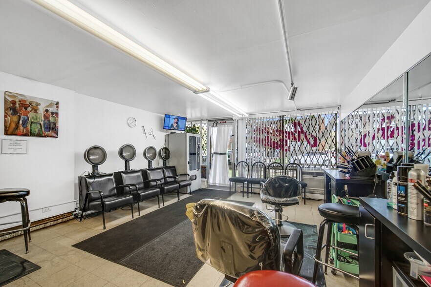 More Photos Of 1859 E 87th St, Chicago Storefront Retail Office For Sale
