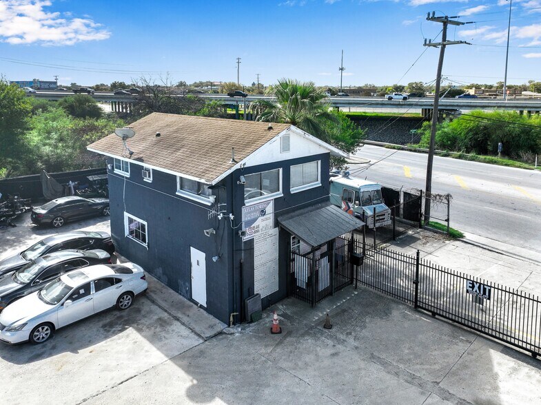 More Photos Of 551 Steves Ave, San Antonio Office Residential For Sale