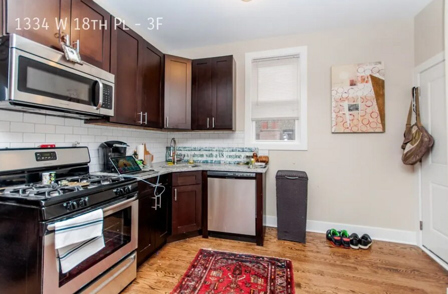 More Photos Of 1334 W 18th Pl, Chicago Apartments For Sale