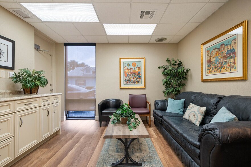 More Photos Of 3027 Aloma Ave, Winter Park Medical For Lease