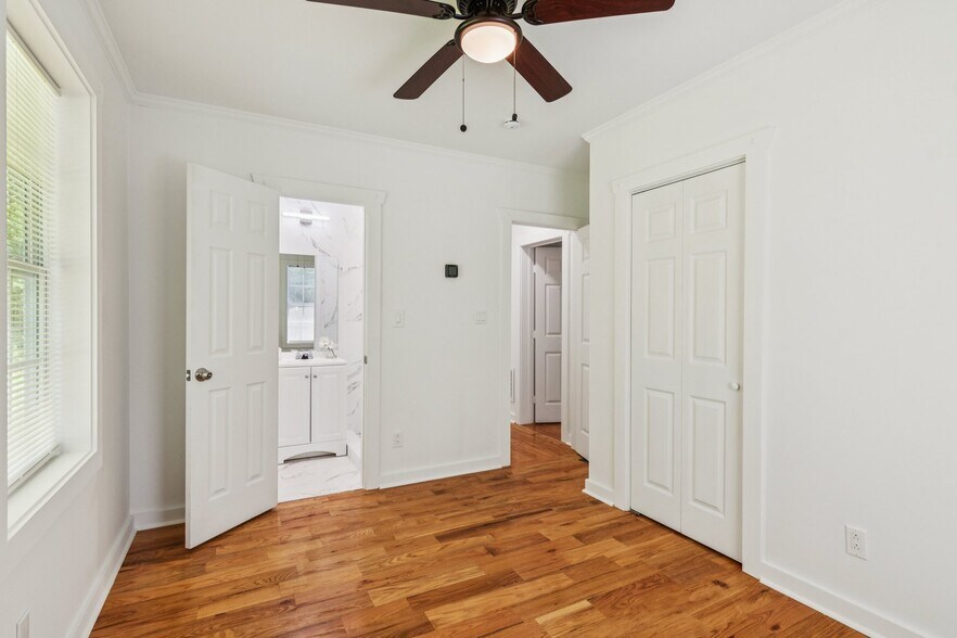 More Photos Of 375 Deerfield Dr, Dahlonega Multifamily For Sale