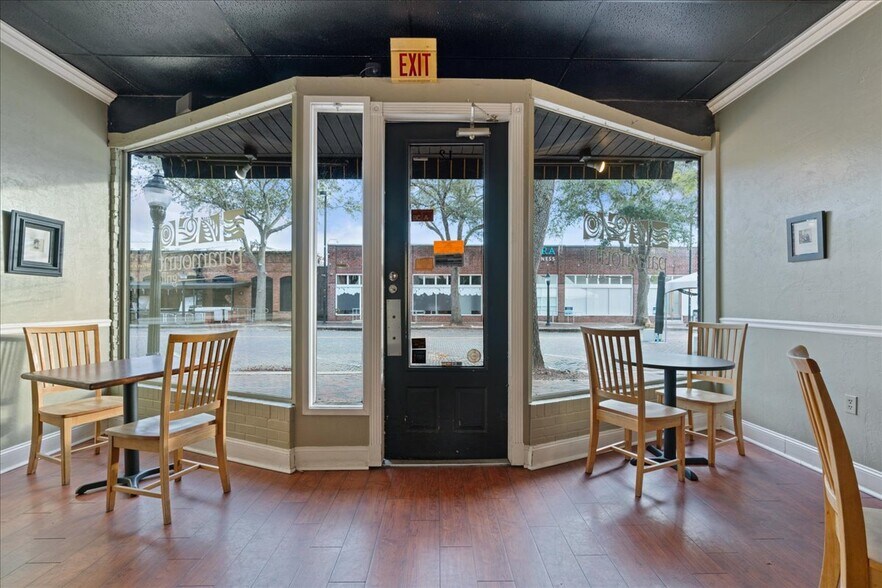 More Photos Of 12 SW 1st Ave, Gainesville Storefront For Lease