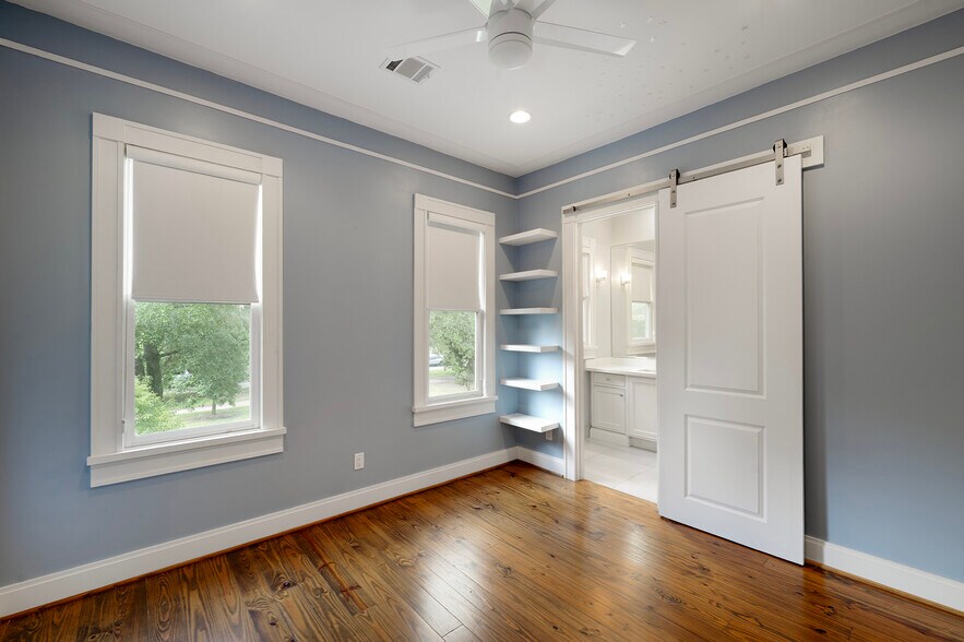 More Photos Of 1226 Heights Blvd, Houston Office For Sale