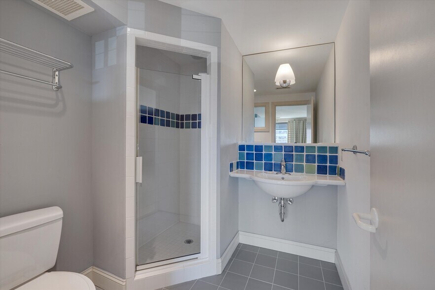 More Photos Of 329 W Main St, Durham Office For Lease